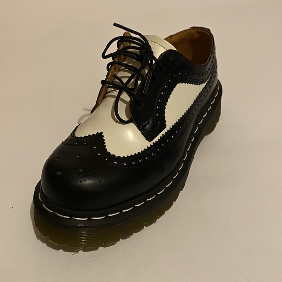 SOLD - Picture 4 of 12